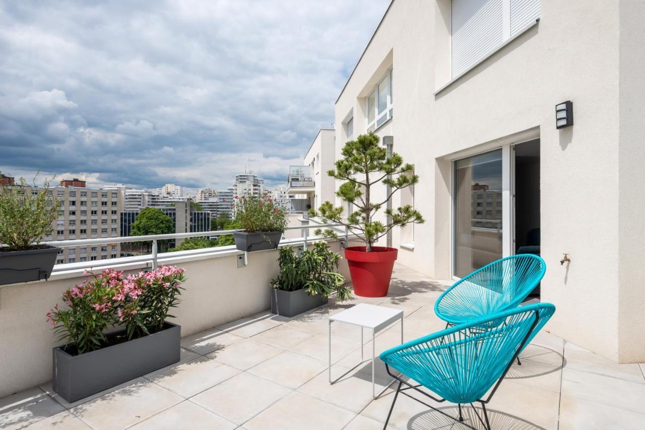 Appartement De Standing Avec Grande Terrasse Villeurbanne Kültér fotó